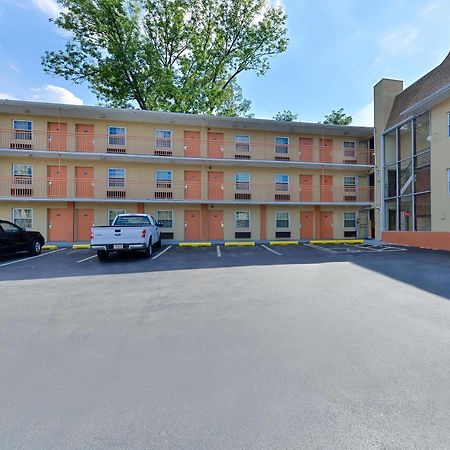 Americas Best Value Inn Media Philadelphia Eksteriør billede